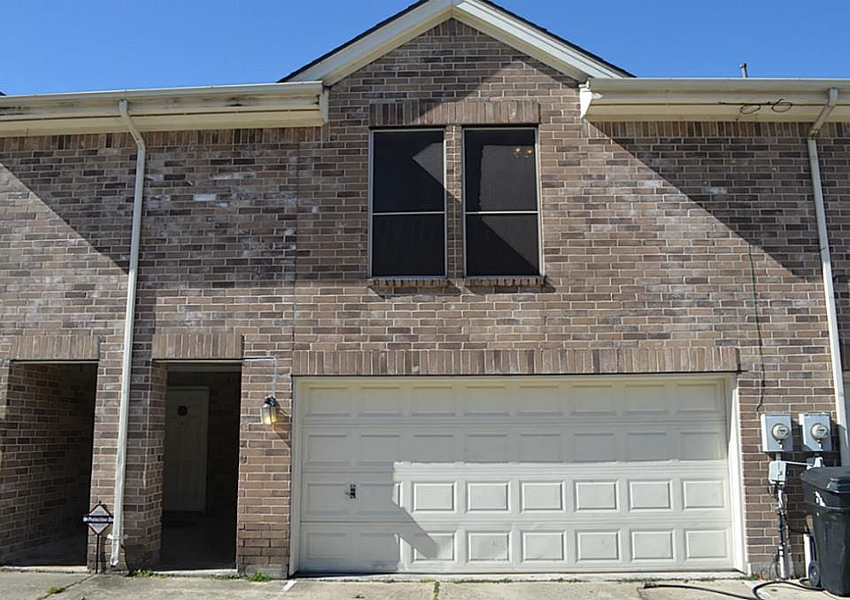 1st image of 10405 Shadow Oaks Dr APT 1B