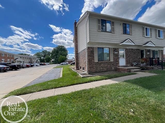 1st image of 29310 E Brittany Ct