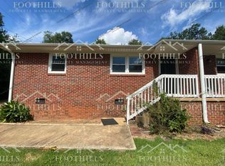 202 Kennemore St UNIT 8, Central, SC 29630
