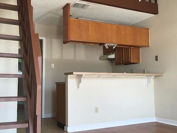 4th image of 1905 San Gabriel St APT 204