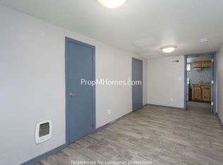 8925 NE Sandy Blvd #B, Portland, OR 97220