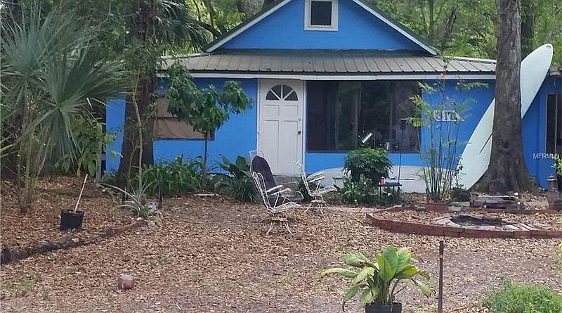 1st image of 310 W Henry Ave