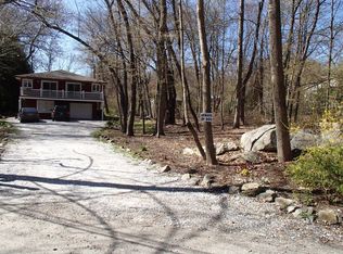 15 Spur Rd, Putnam Valley, NY 10579