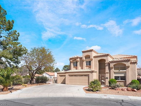 3rd image of 4708 Royal Sunset Ct