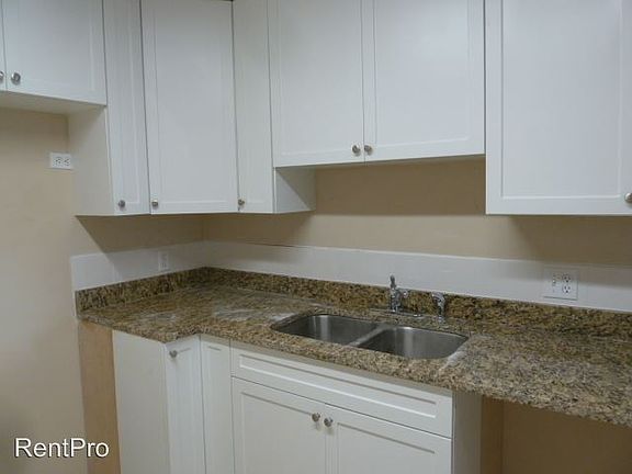 4th image of 1331 S Federal Hwy APT 2