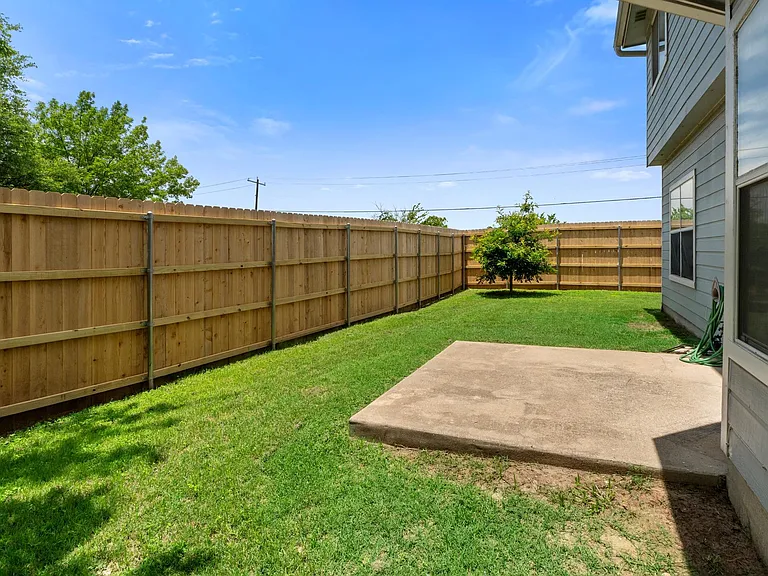 1908 Windy Park Dr — Photo 26