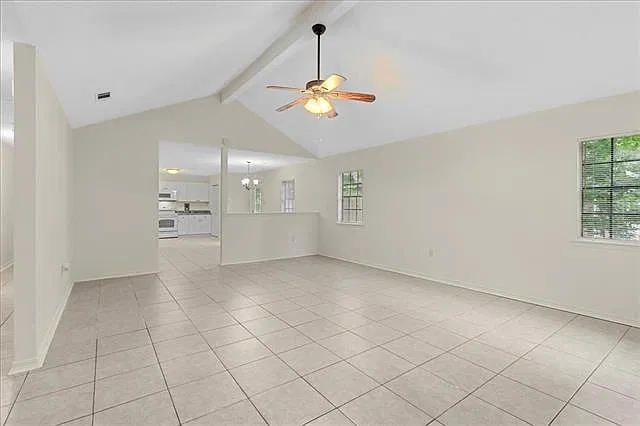 3 bed, 2.0 bath, 1500 sqft, $1,500 — Photo 3