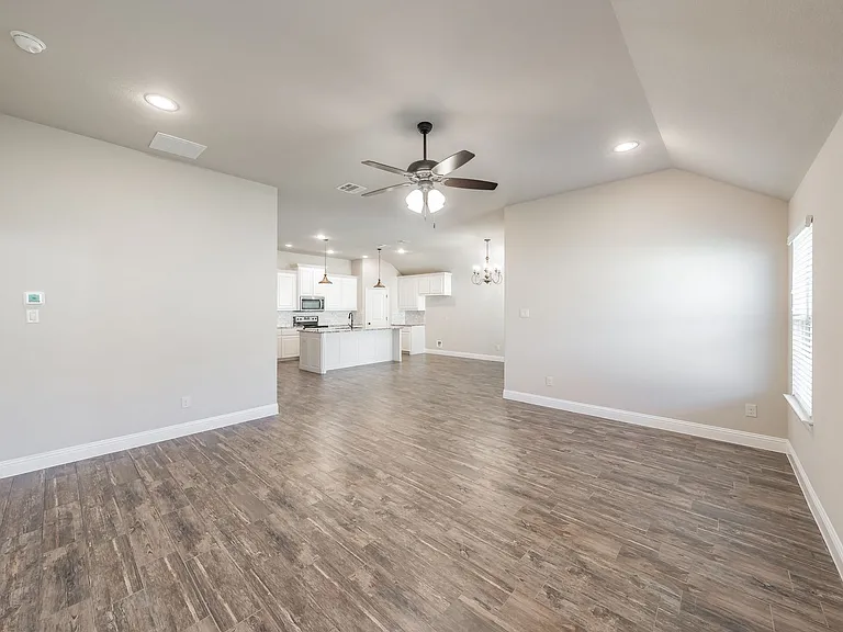 1625 Town Creek Cir — Photo 18