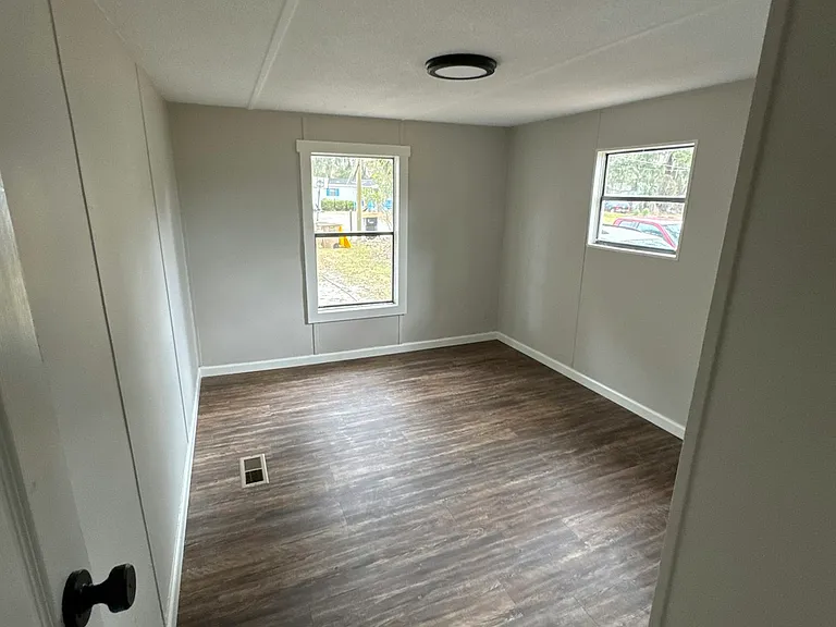 495 Holly Hill Rd — Photo 10