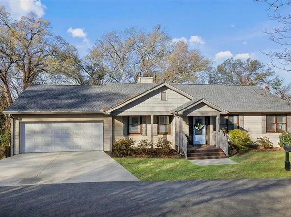 131 Holiday St NE, Marietta, GA 30060