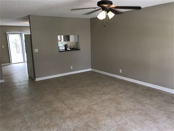 3rd image of 5994 Ithaca Cir W