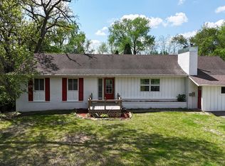 56325 220th St, Austin, MN 55912