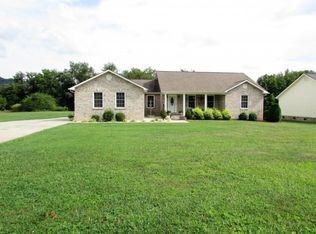 215 Alania Ct, Elizabethton, TN 37643