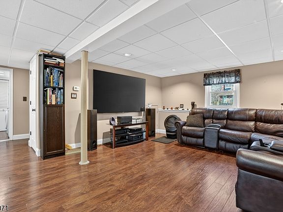 4th image of 116 Star Lake Rd