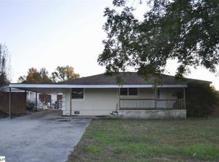 1039 N Fish Trap Rd, Easley, SC 29640