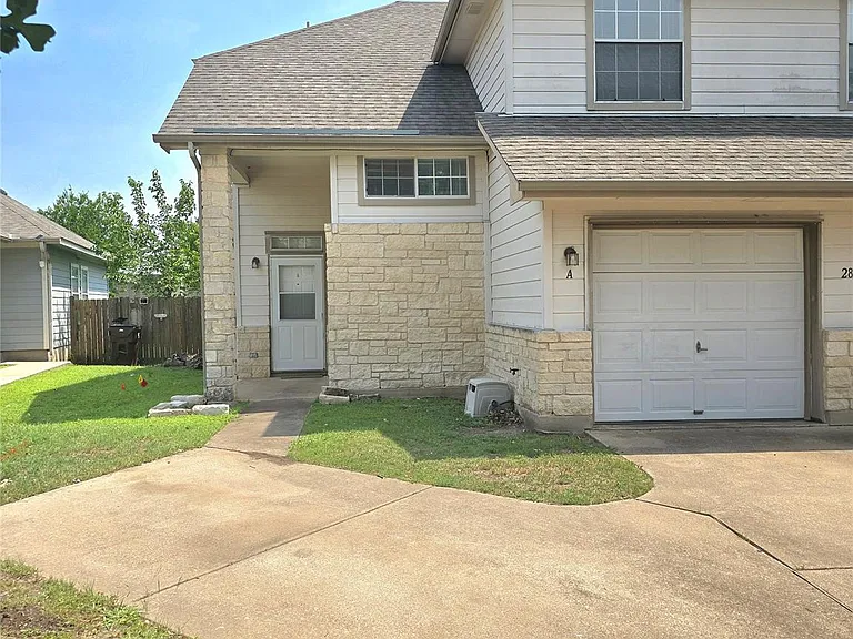 2837 Southampton Way #A — Photo 1