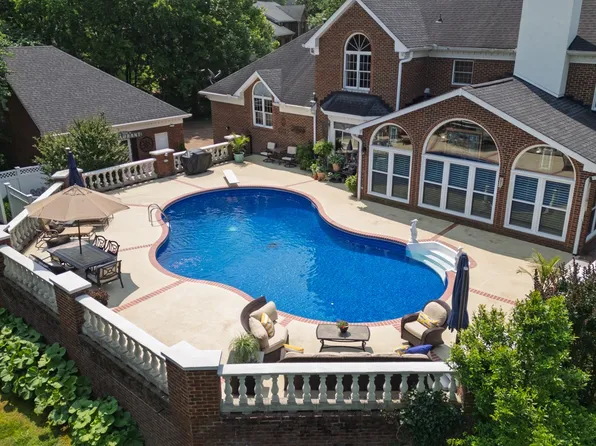 2208 Chadwick Ct, Mount Juliet, TN 37122