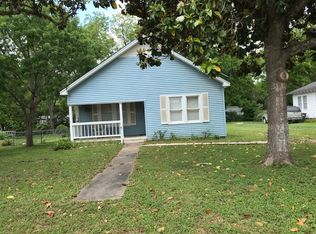 1424 Live Oak St, Columbus, TX 78934