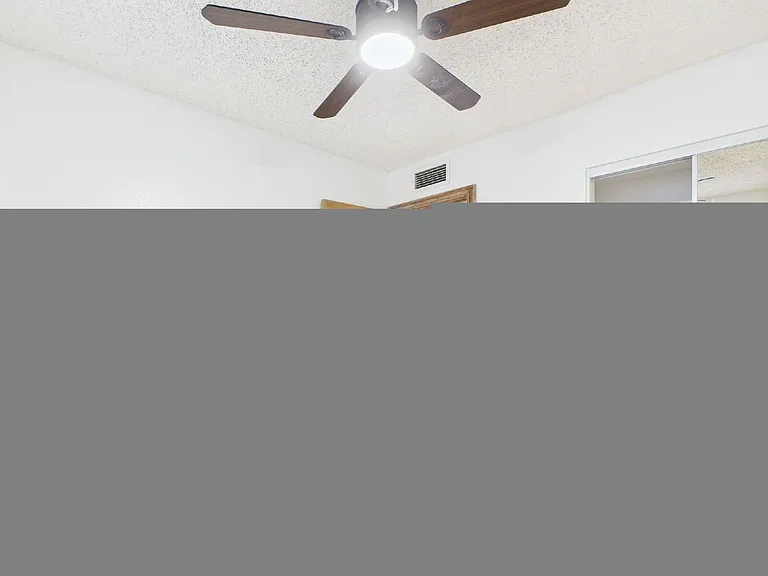 4533 W Brown St — Photo 17