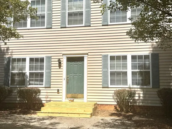 1045 Oak Tree Blvd, Christiansburg, VA 24073