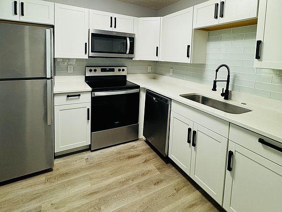 4th image of 506 White St