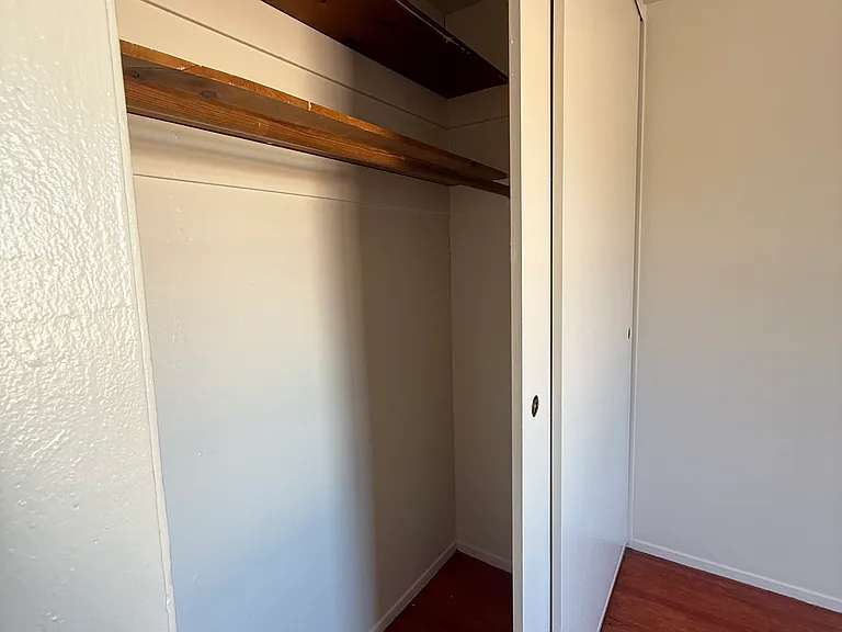 1103 Campbell St — Photo 18