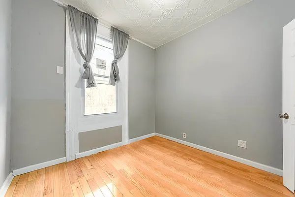 Rented by Avenues Real Estate | media 14