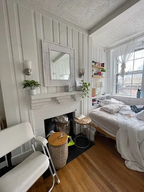 Building Photo - 54 S Russell St #7