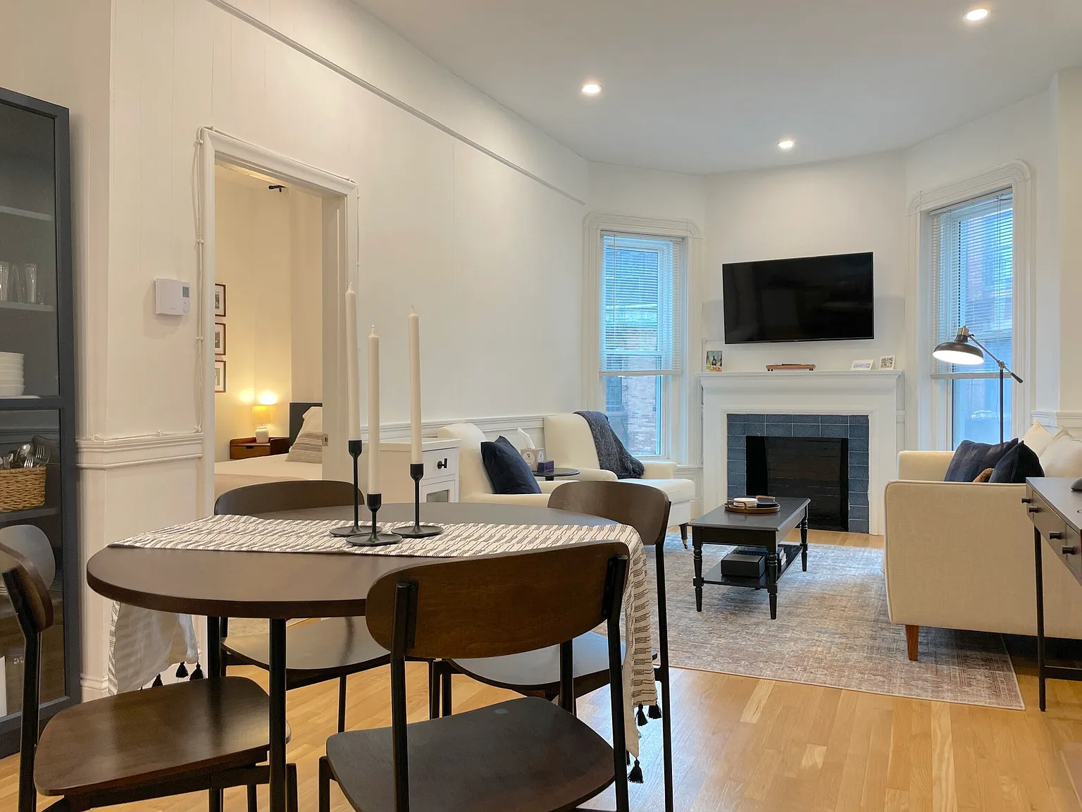 1 bed, 1.0 bath, 400 sqft, $3,195 — Photo 1