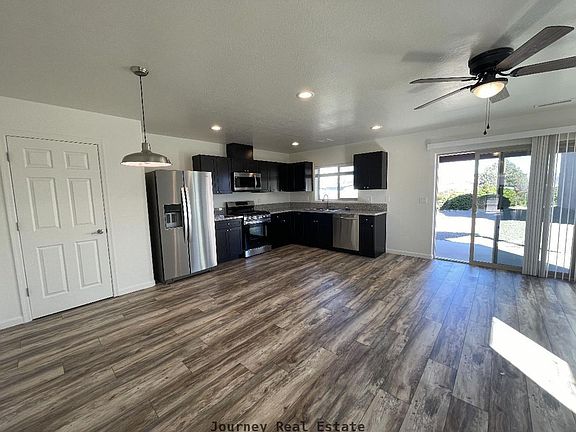 3rd image of 3241 N Constance Dr #2