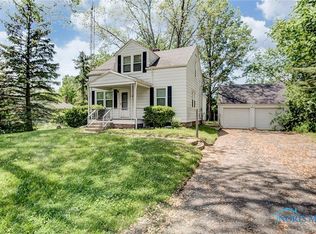 820 S Favony Ave, Holland, OH 43528