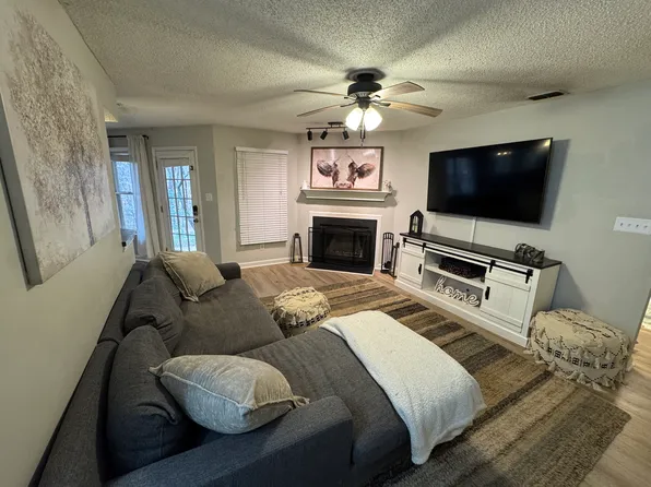 101 Marbury Ct APT Lb, Cary, NC 27513