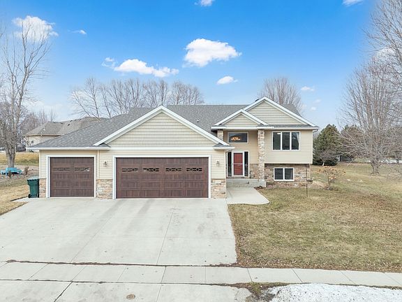 2nd image of 2359 Scenic Point Dr SW