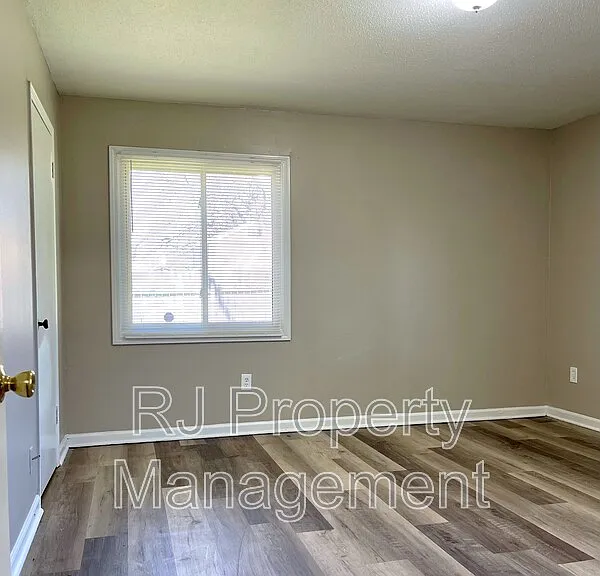 5368 Scottsdale Ave — Photo 27