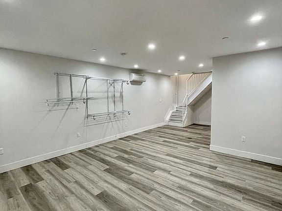 4th image of 1592 Lincoln Pl #A2