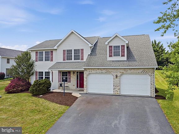 2nd image of 1553 Vaughn Dr