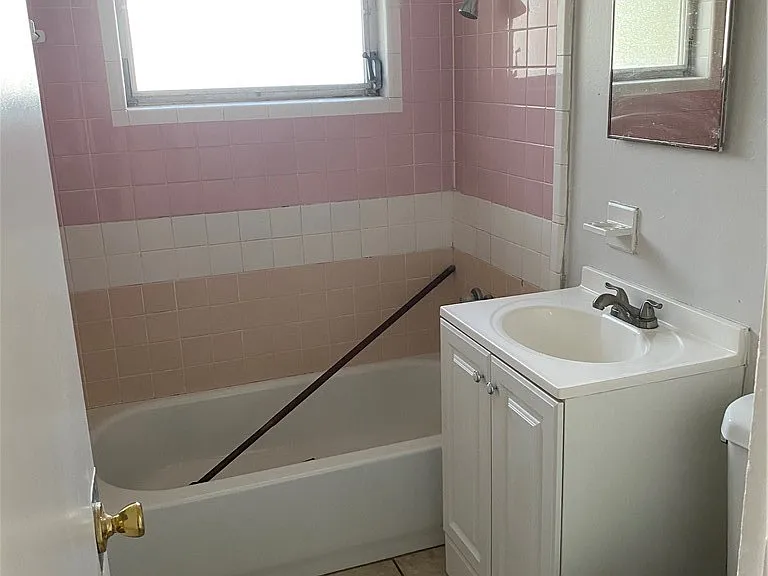 216 Oregon Way — Photo 10