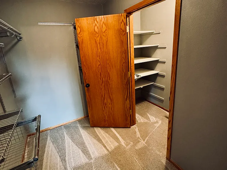 1120 Boone St — Photo 6