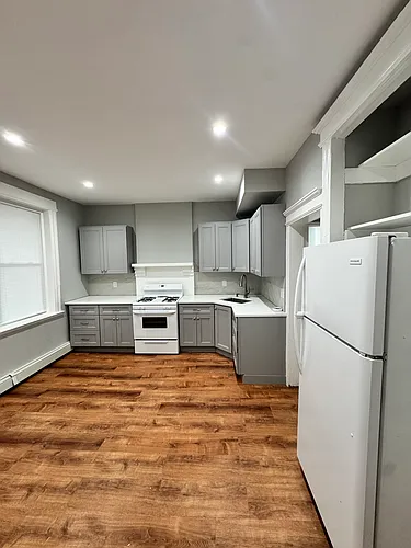 91 Pine St #1 Photo 1