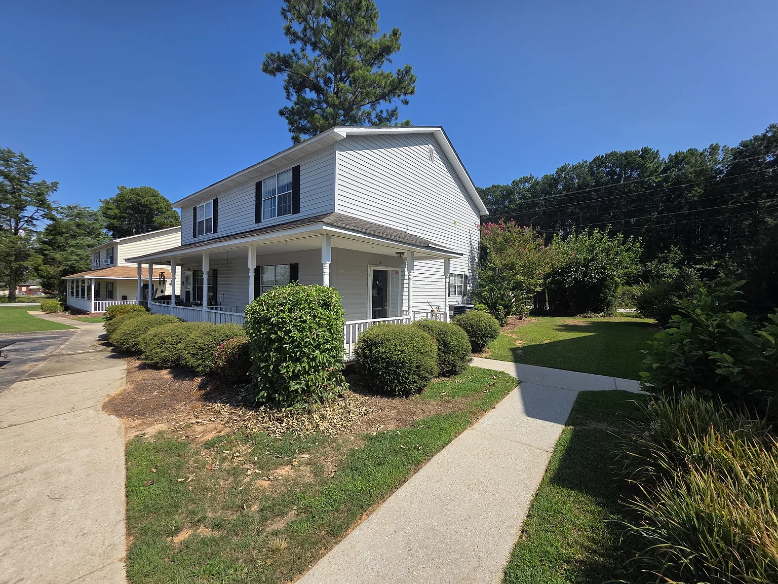 2 bed, 1.5 bath, 1020 sqft, $1,395 — Photo 1