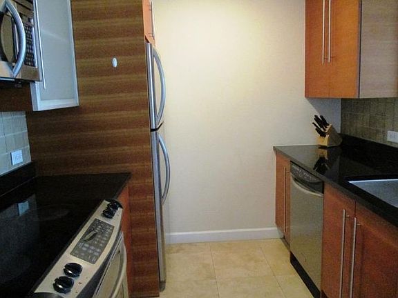 3rd image of 526 Pacific Ave APT 1002