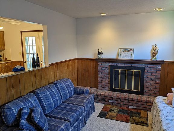4th image of 4138 W 210th St