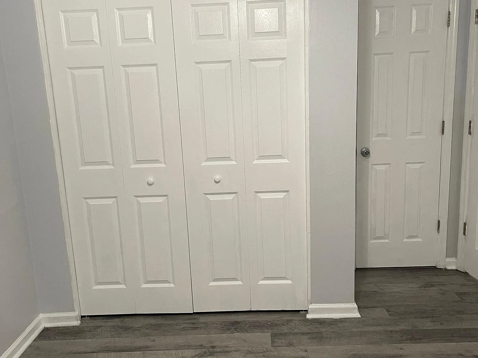 2052 Darnell Cir — Photo 2