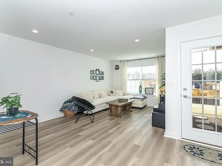 41 Barnes Way — Photo 7