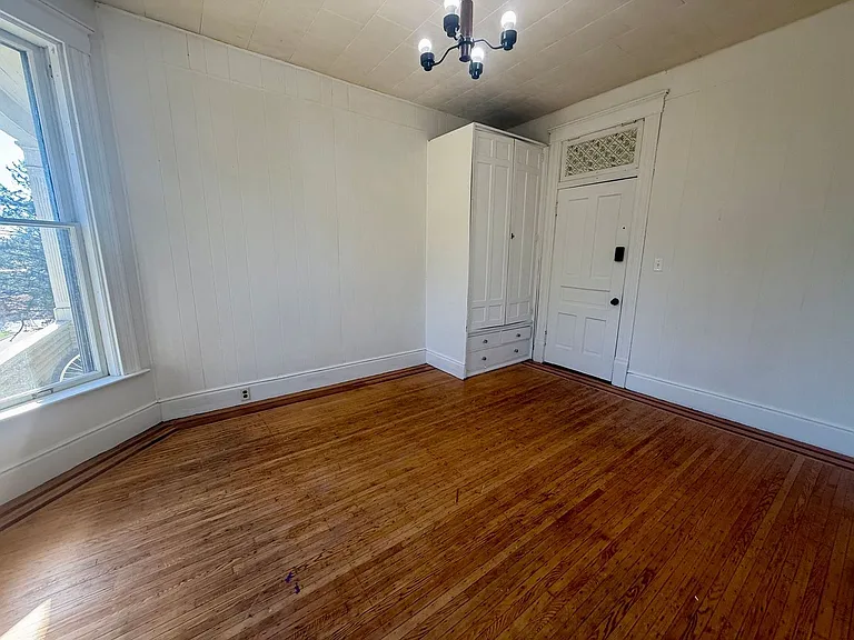 900 McClellan St — Photo 8