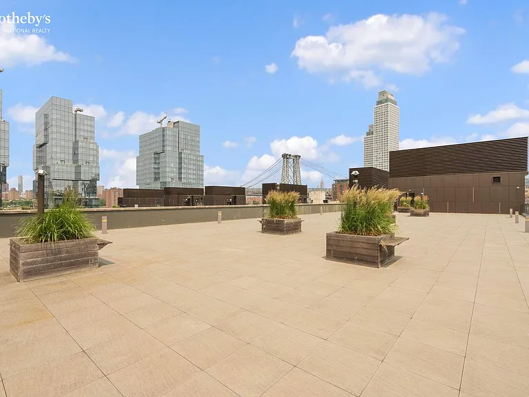 429 Kent Ave #505 — Photo 10