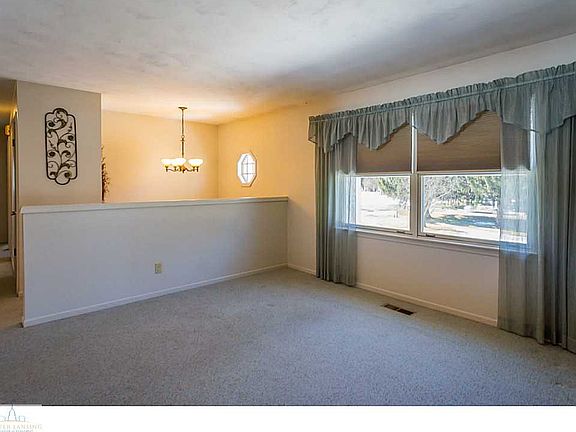 3rd image of 13790 Benton Road