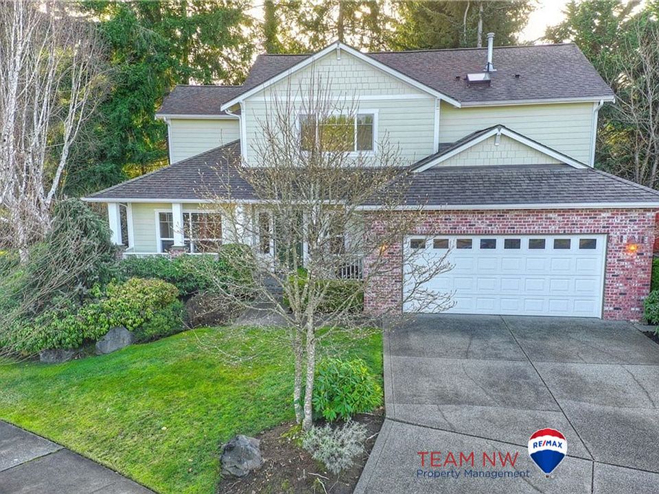 1st image of 2923 Haig Dr SE