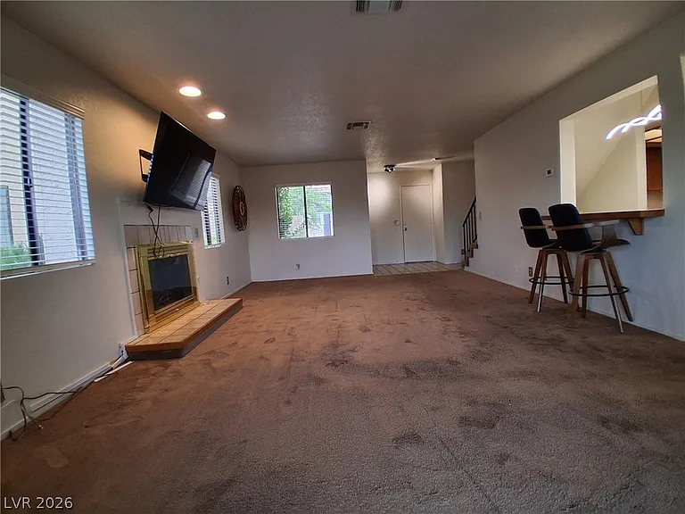 3958 Delos Dr — Photo 2