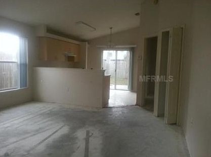 3rd image of 1009 Vista Palma Way